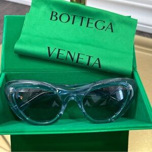 Bottega Veneta Blue Cat-Eye Sunglasses
